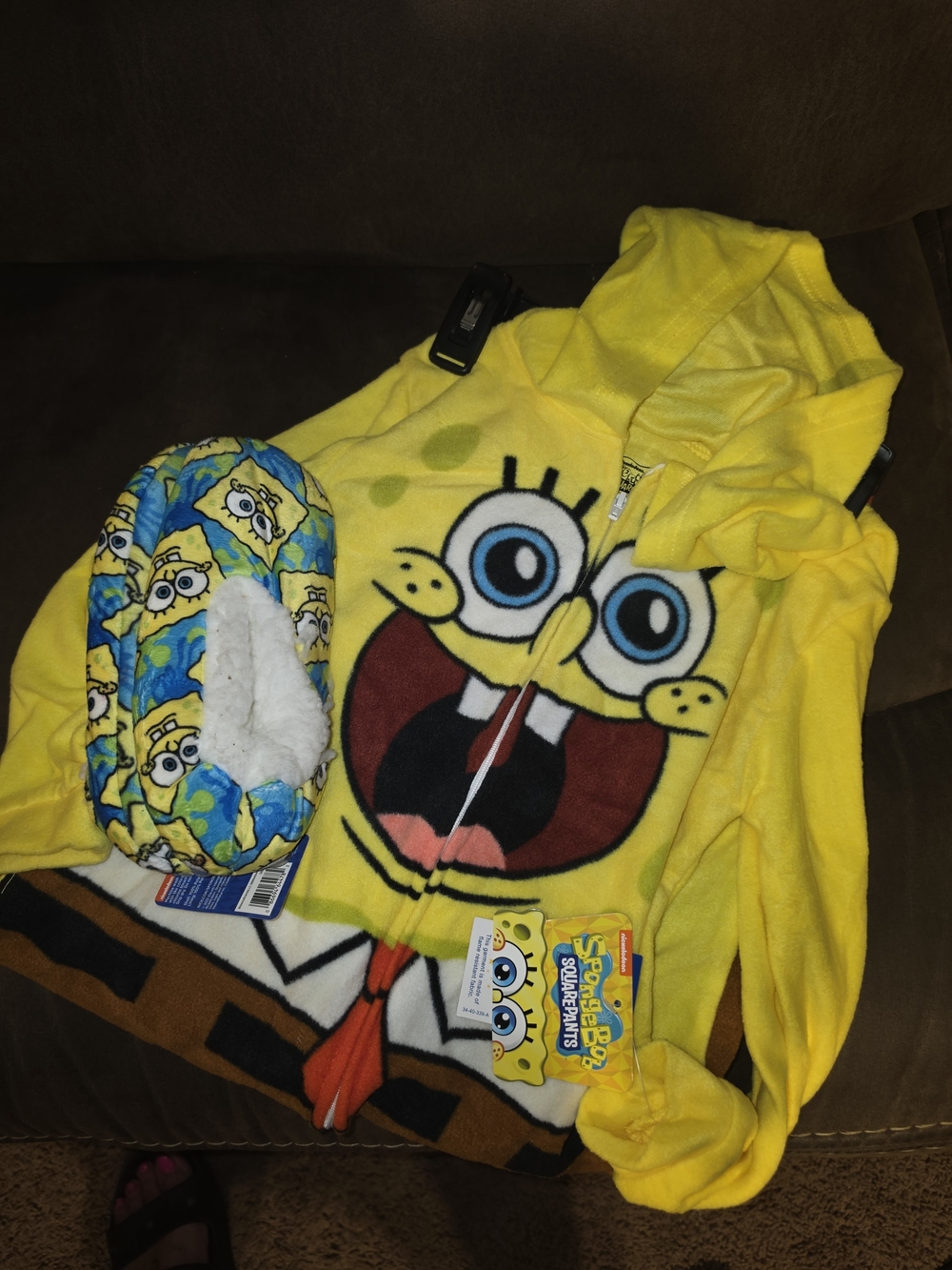 SpongeBob SquarePants Yellow Fleece Hoodie with Slippers KID's UNISEX SIZE 10/12